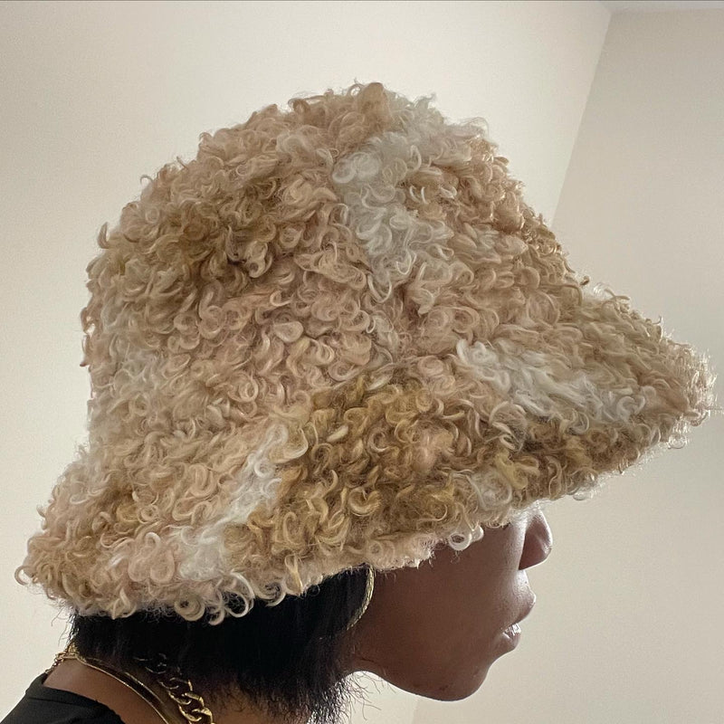 FLUFF Hat (beige mix )
